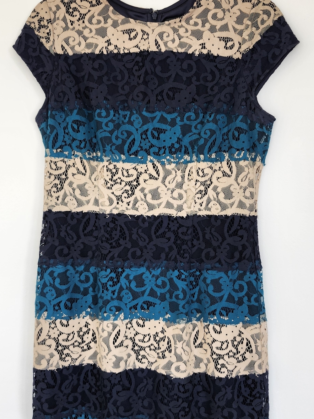 Ann Taylor Petite Lace Sheath Dress – Navy Blue & Beige Striped – Size 4P